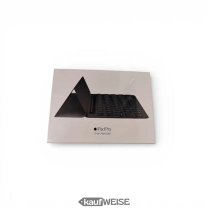 Schwarzes iPad Pro Smart Keyboard in schlankem, minimalistischen Verpackung