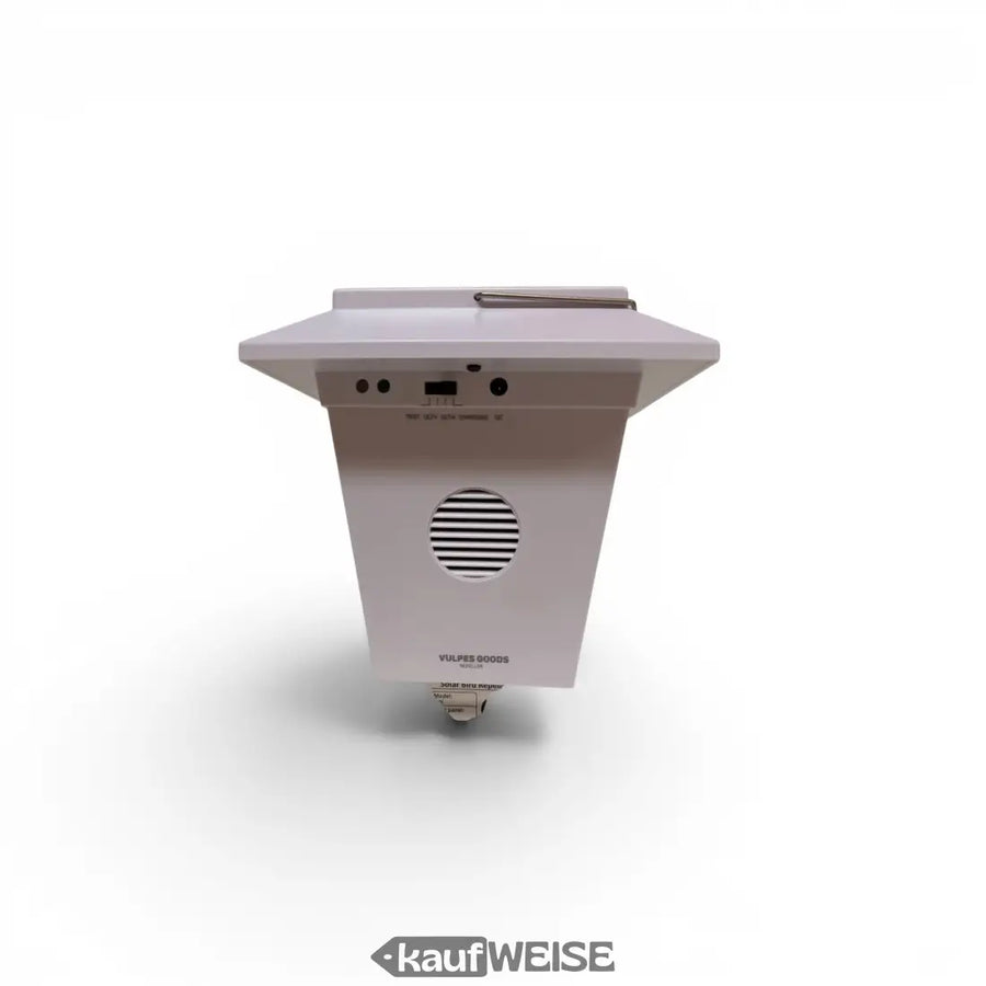 Weiße vulpes 8000s outdoor wetterstation rückseite mit rechteckigem design und rundem lüftungsgitter am vgb-br01 ultraschall vogelvertreiber